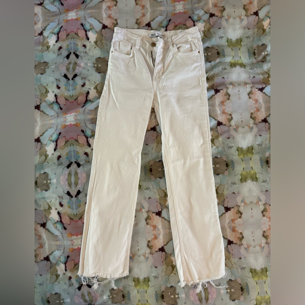 White zara denim jeans!
